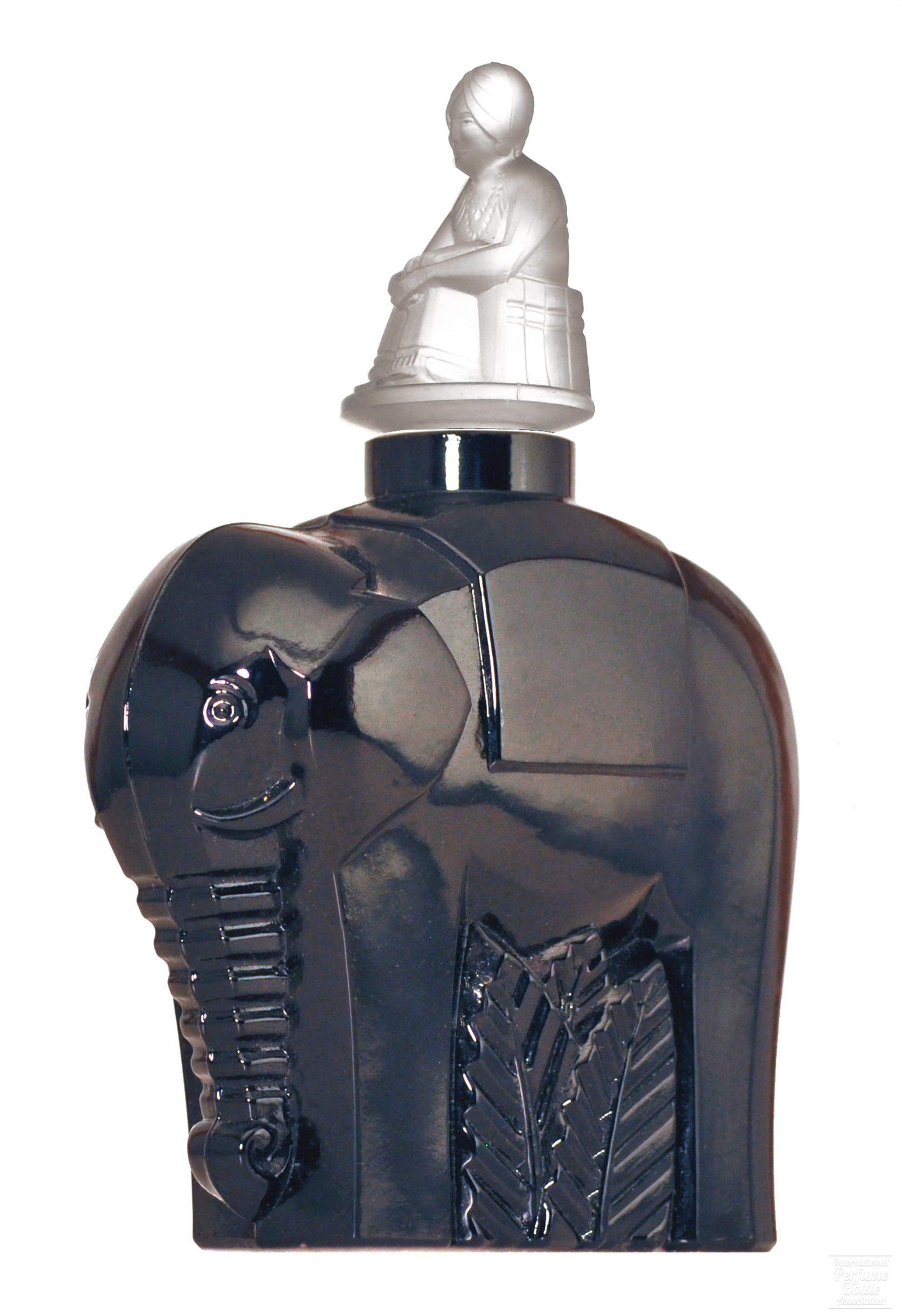 Elephant and Mahout by Maurice Model