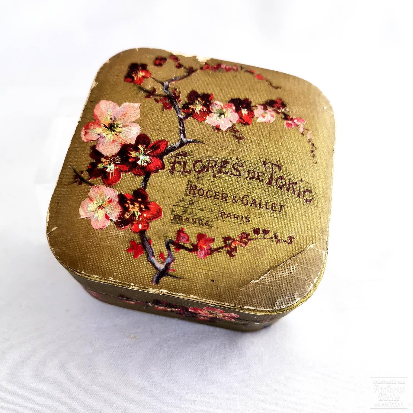 "Flores de Tokio" Powder Box by Roger et Gallet