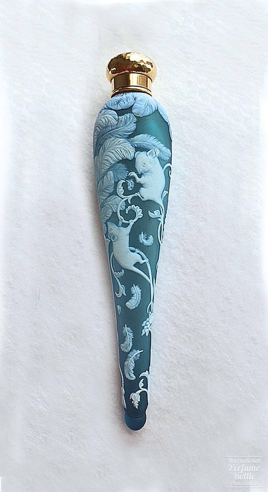 Mischievous Mice English Cameo Bottle