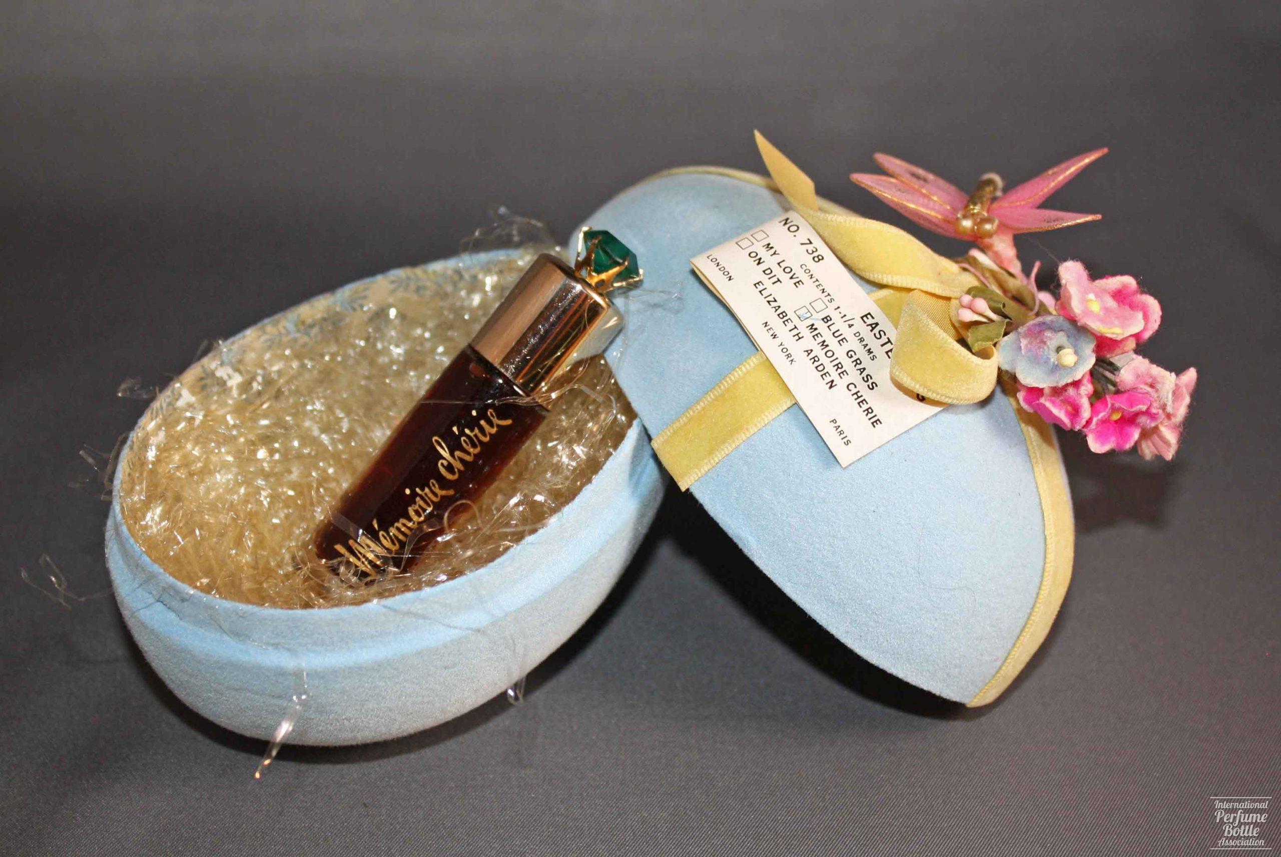 "Mémoire Chérie" Easter Egg Presentation by Elizabeth Arden