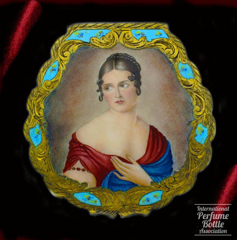 Italian Compact With Counis Image