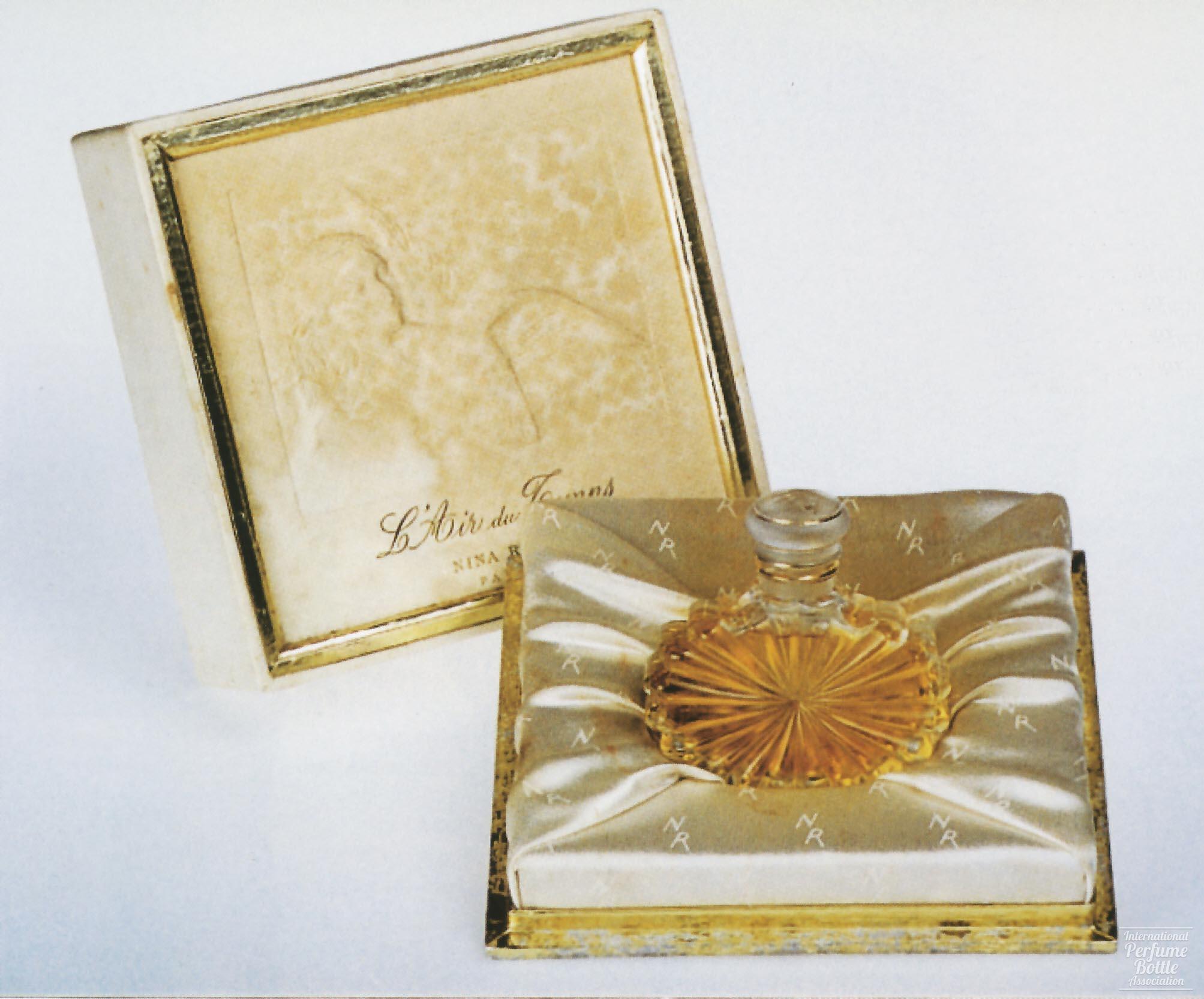 "L'Air du Temps" Sunburst Bottle by Nina Ricci