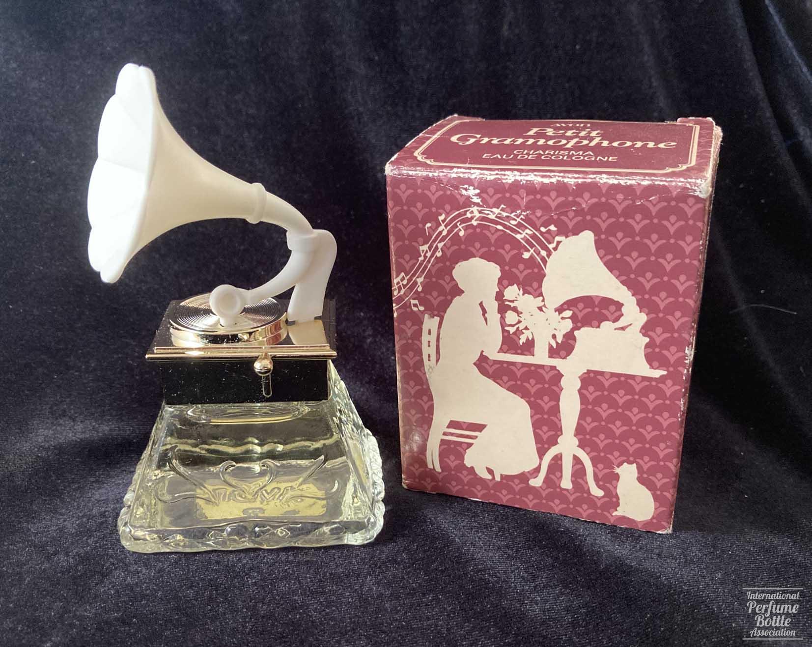 "Petite Gramophone" Presentation by Avon
