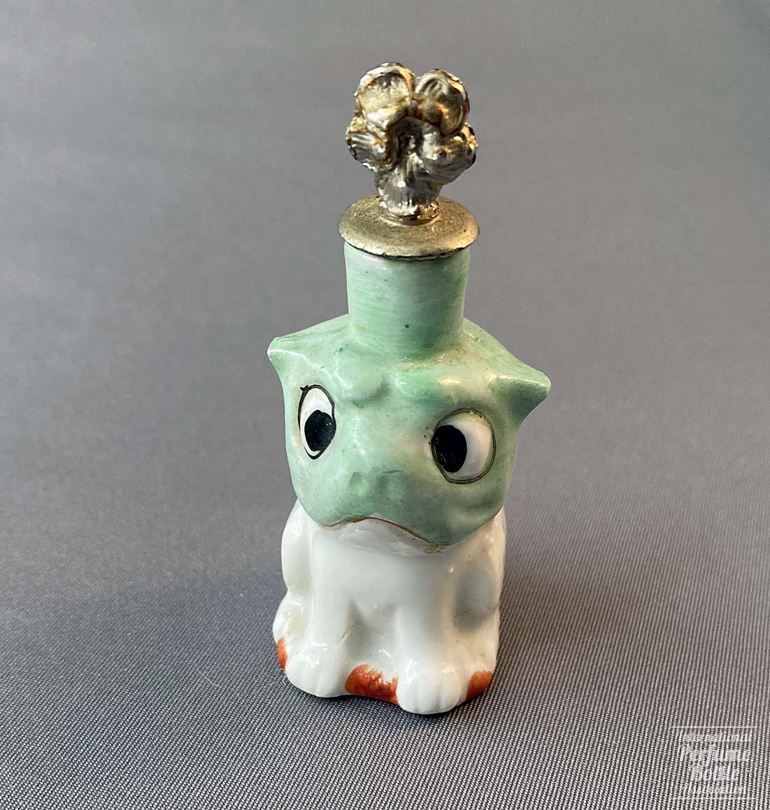 Green Dog Crown Top by Scheidig