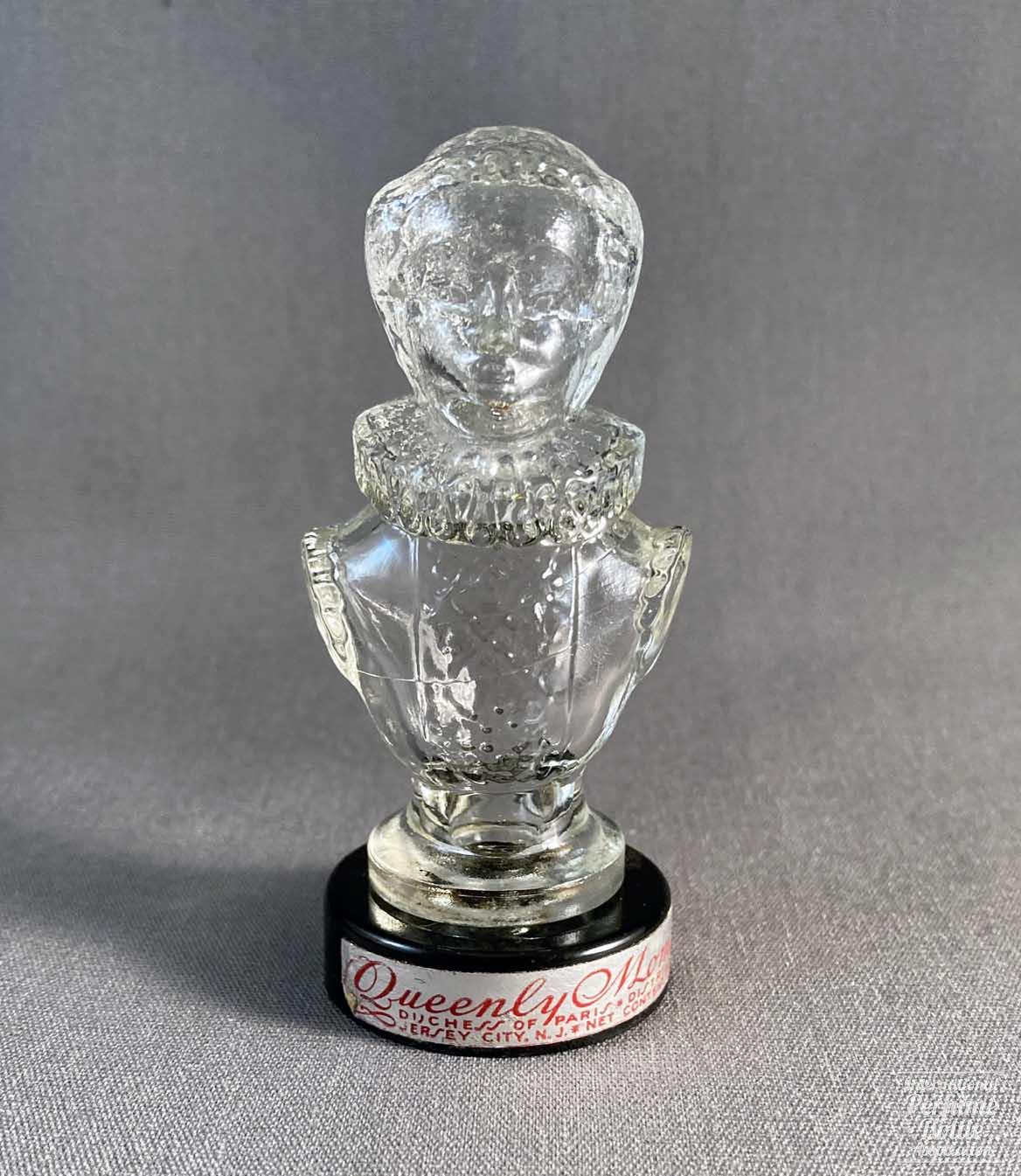 "Queenly Moments" (Queen Elizabeth) by Duchess of Paris