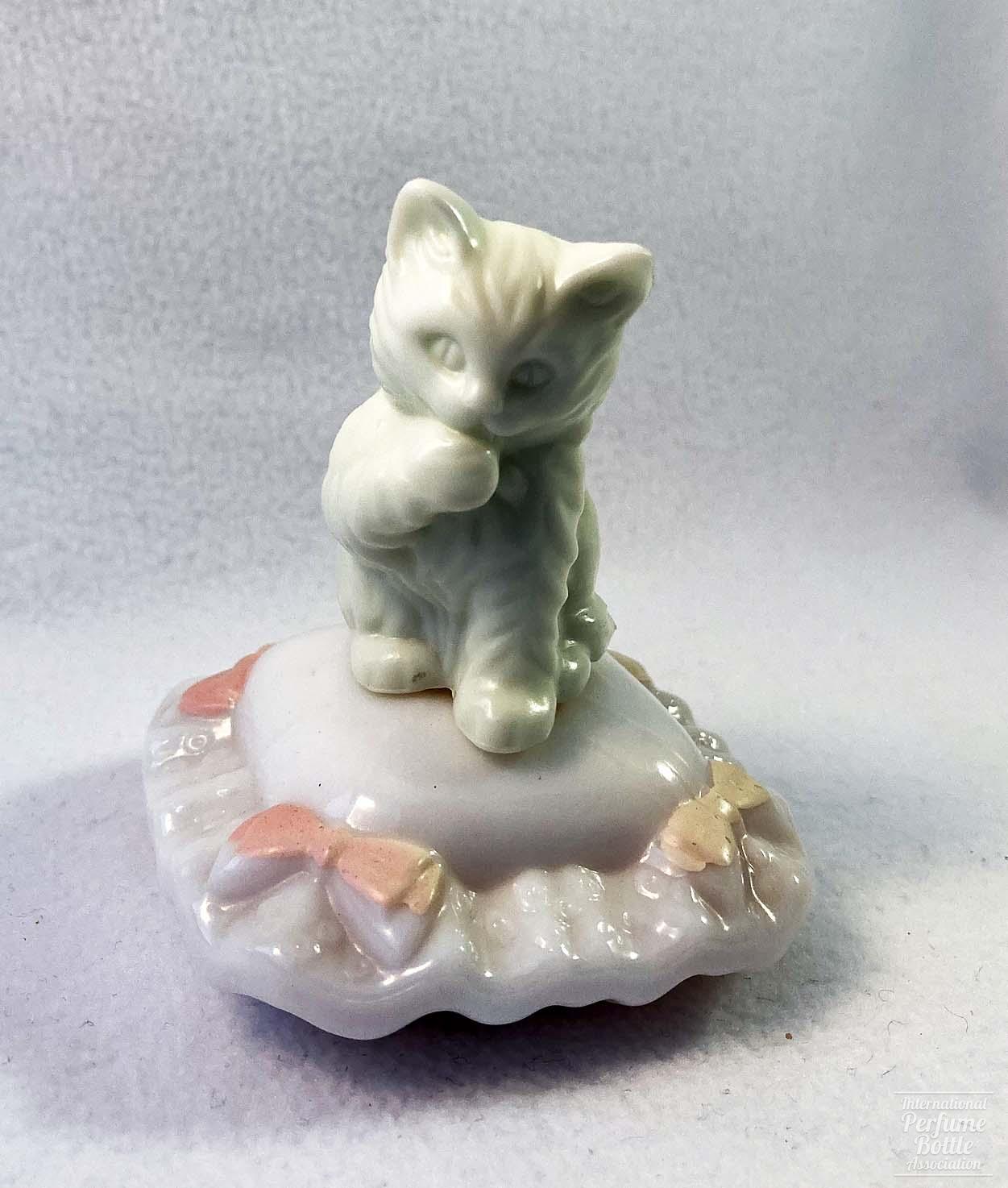 "Sitting Pretty" Cat on Pillow Presentation by Avon