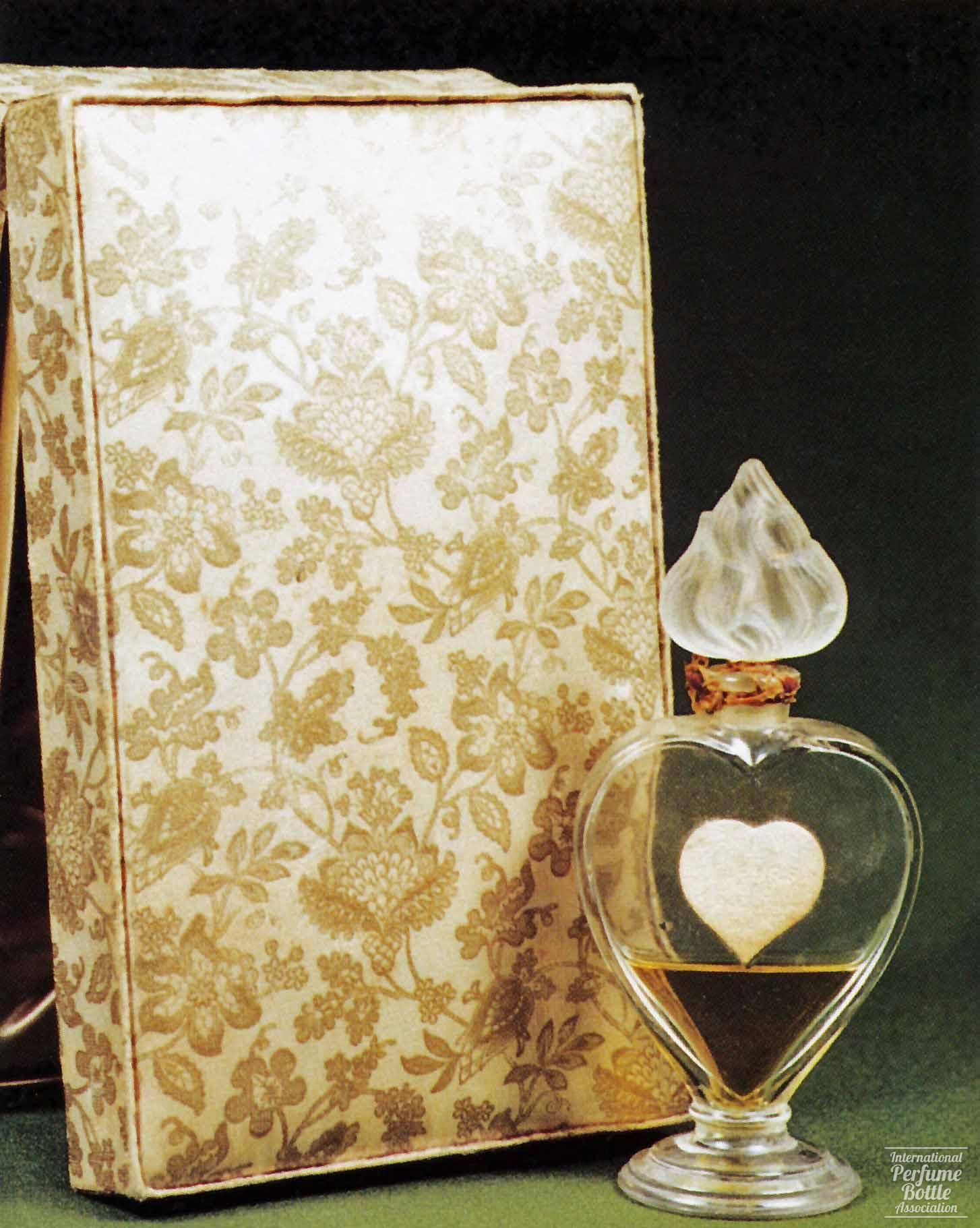 "Carnaval de Fleurs" by Les parfums d'Aguila